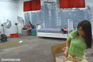 www.escapevideos.com - Valerie Gags Hoods Charlotte 1 thumbnail
